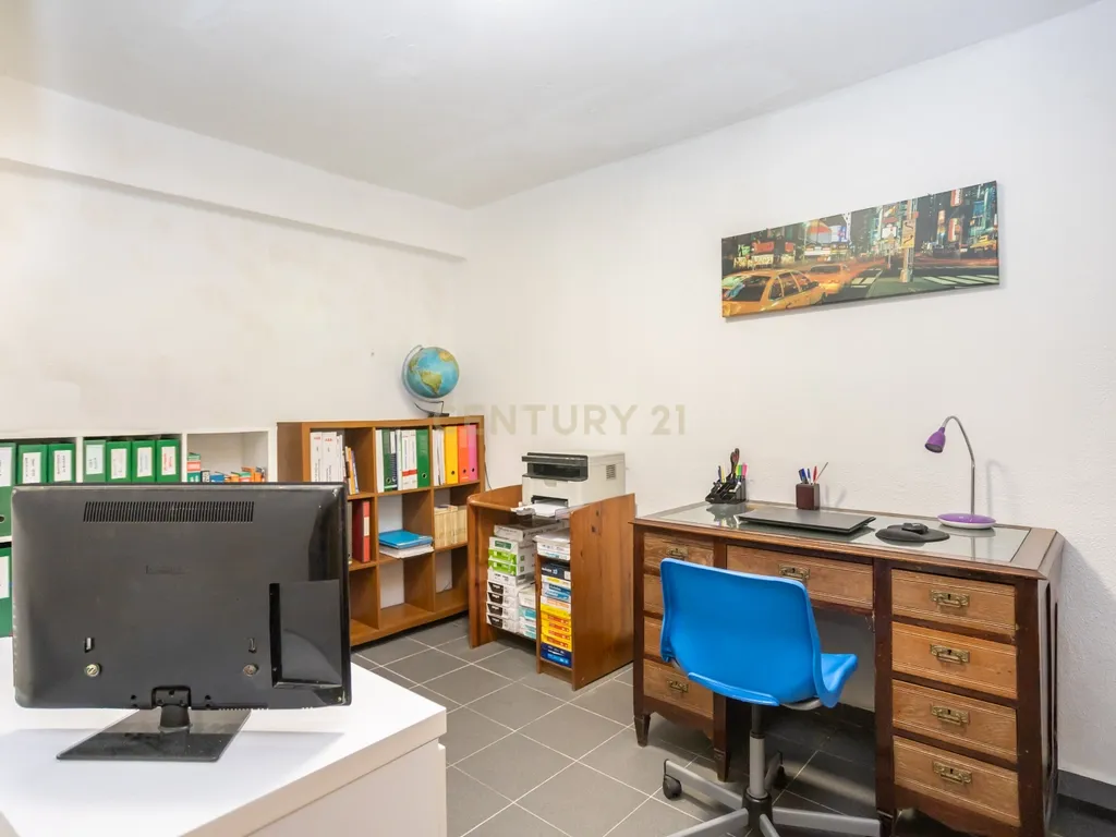 Moradia T4 em Setúbal | Conforto, Espaço e Privacidade - Image 56