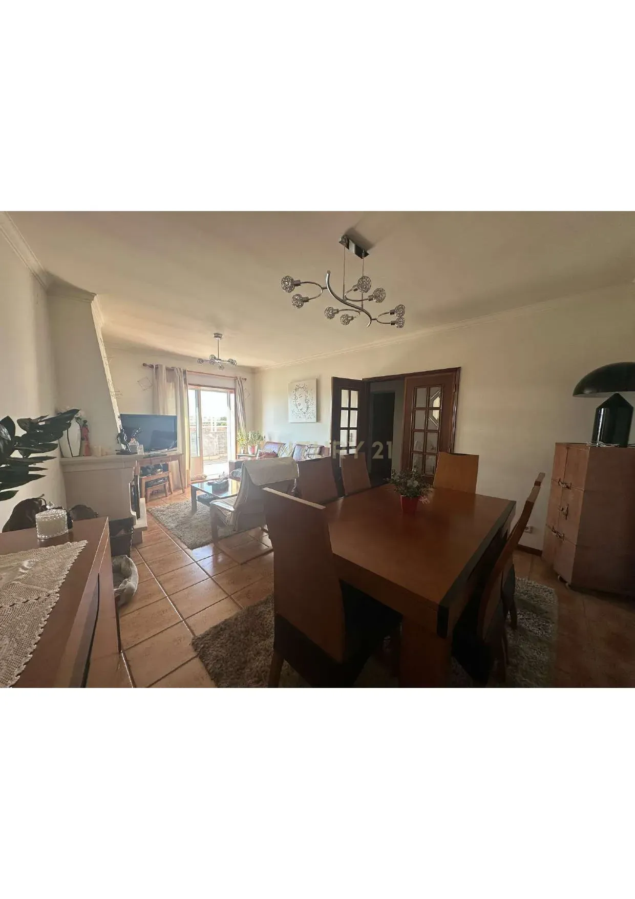 Apartamento T3 em Oliveira do Bairro com Terraço e Garagem - Image 7