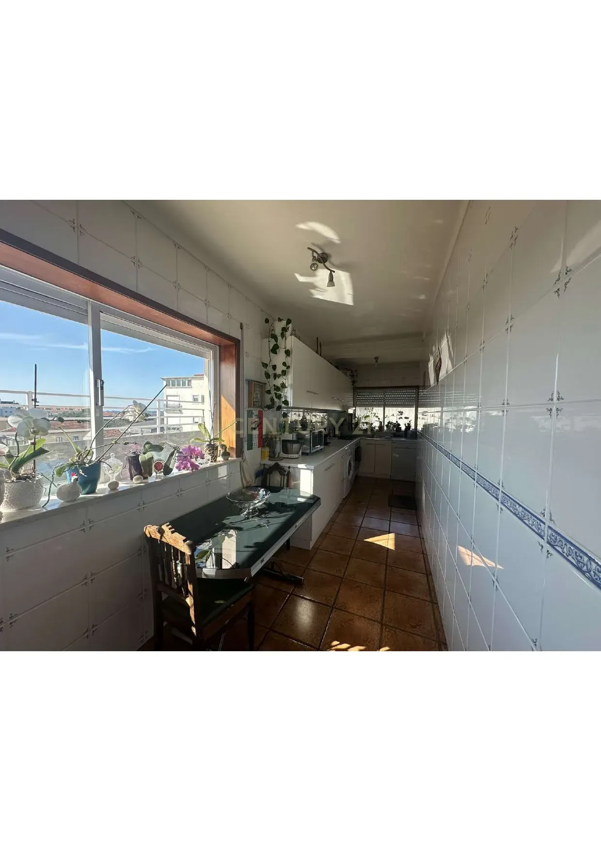 Apartamento T3 em Oliveira do Bairro com Terraço e Garagem - Image 16