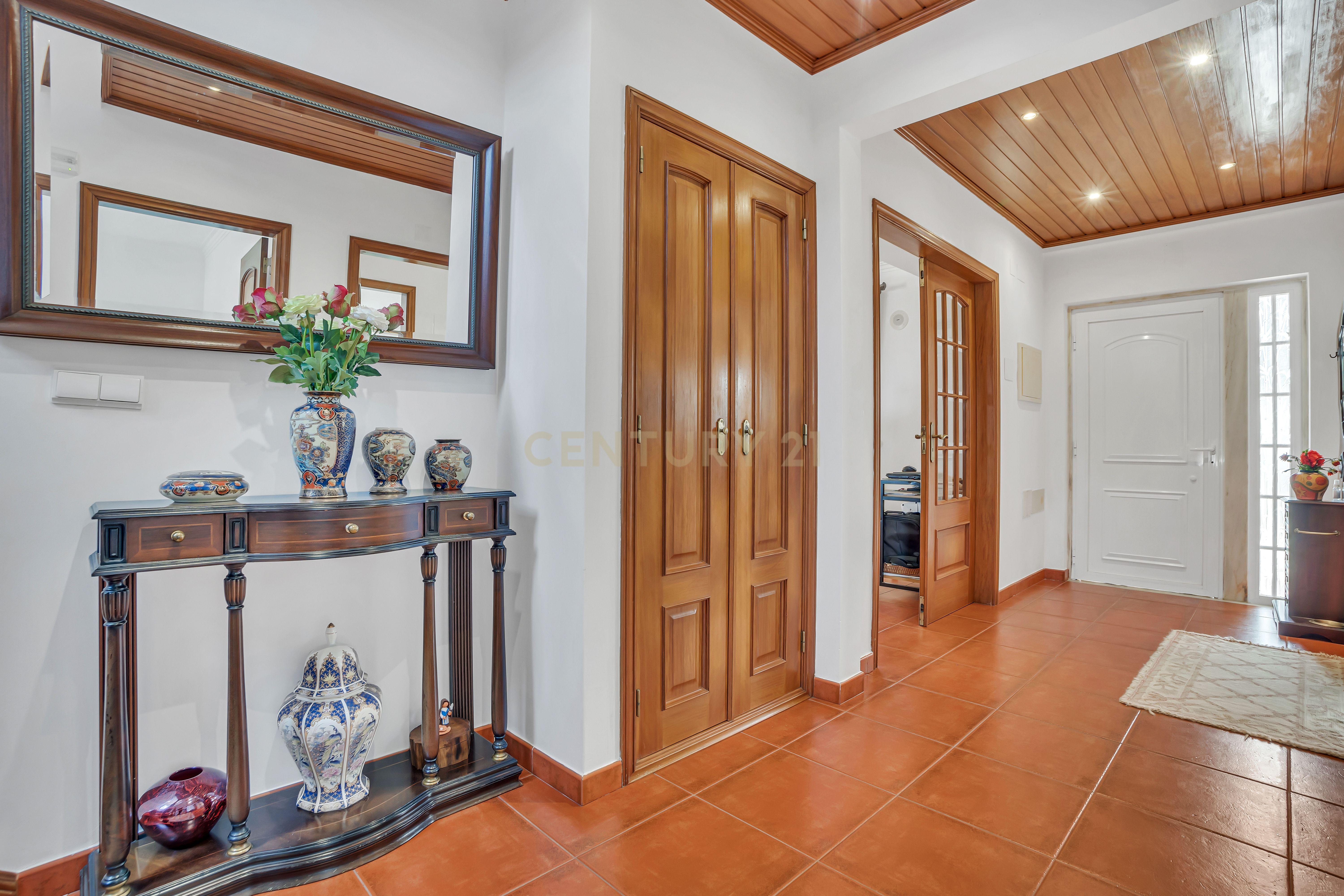 Moradia T4 em Mafra com vista de mar - Image 8