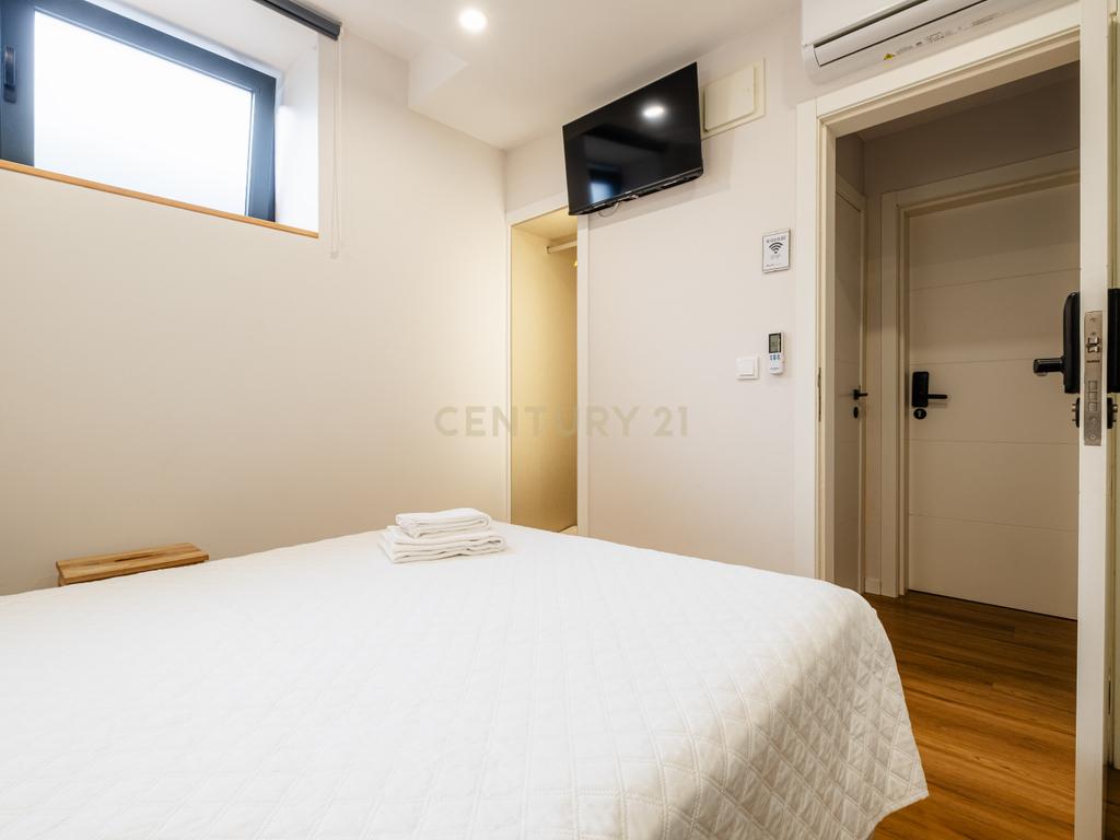 Prédio de Alojamento Local – Porto - Image 43