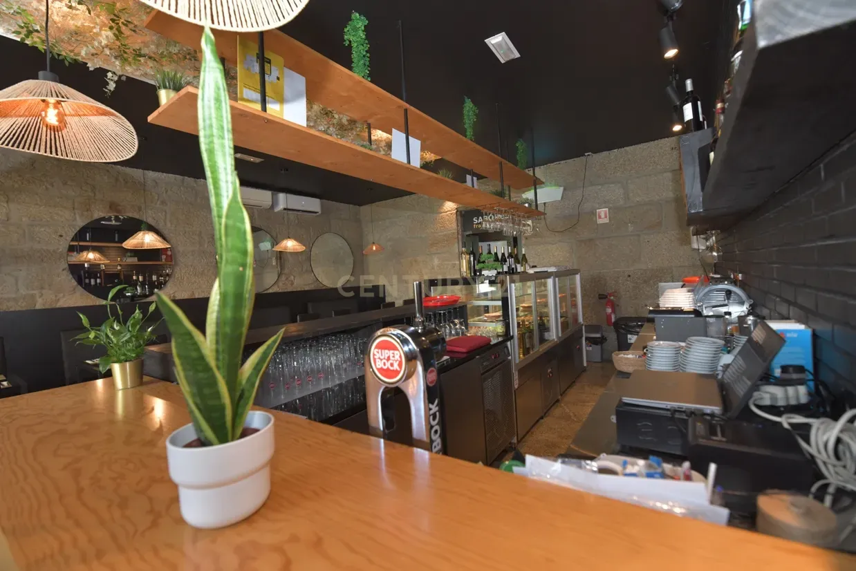 Fotografia 5 de Restaurante, quase novo para trespasse, em zona turistica do centro da cidade de Chaves