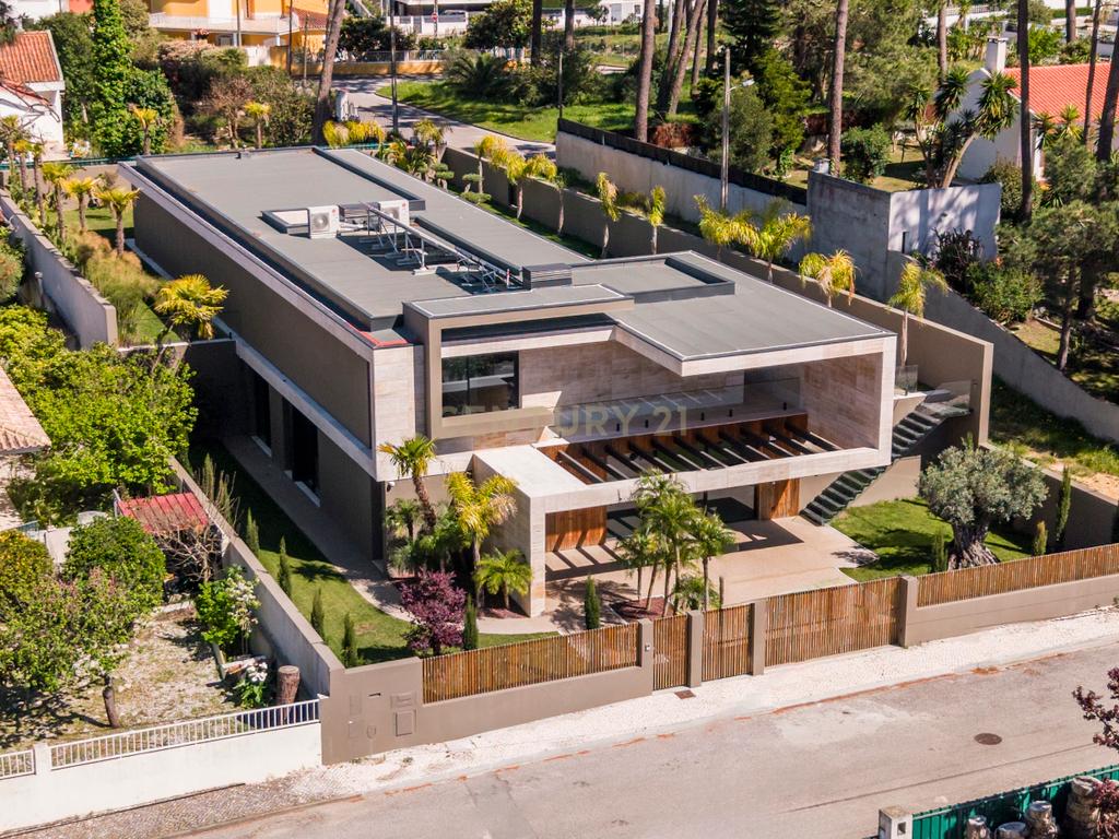 Moradia T4 na Verdizela — Design, Luz e Piscina num Terreno de 1.032 m² - Image 42