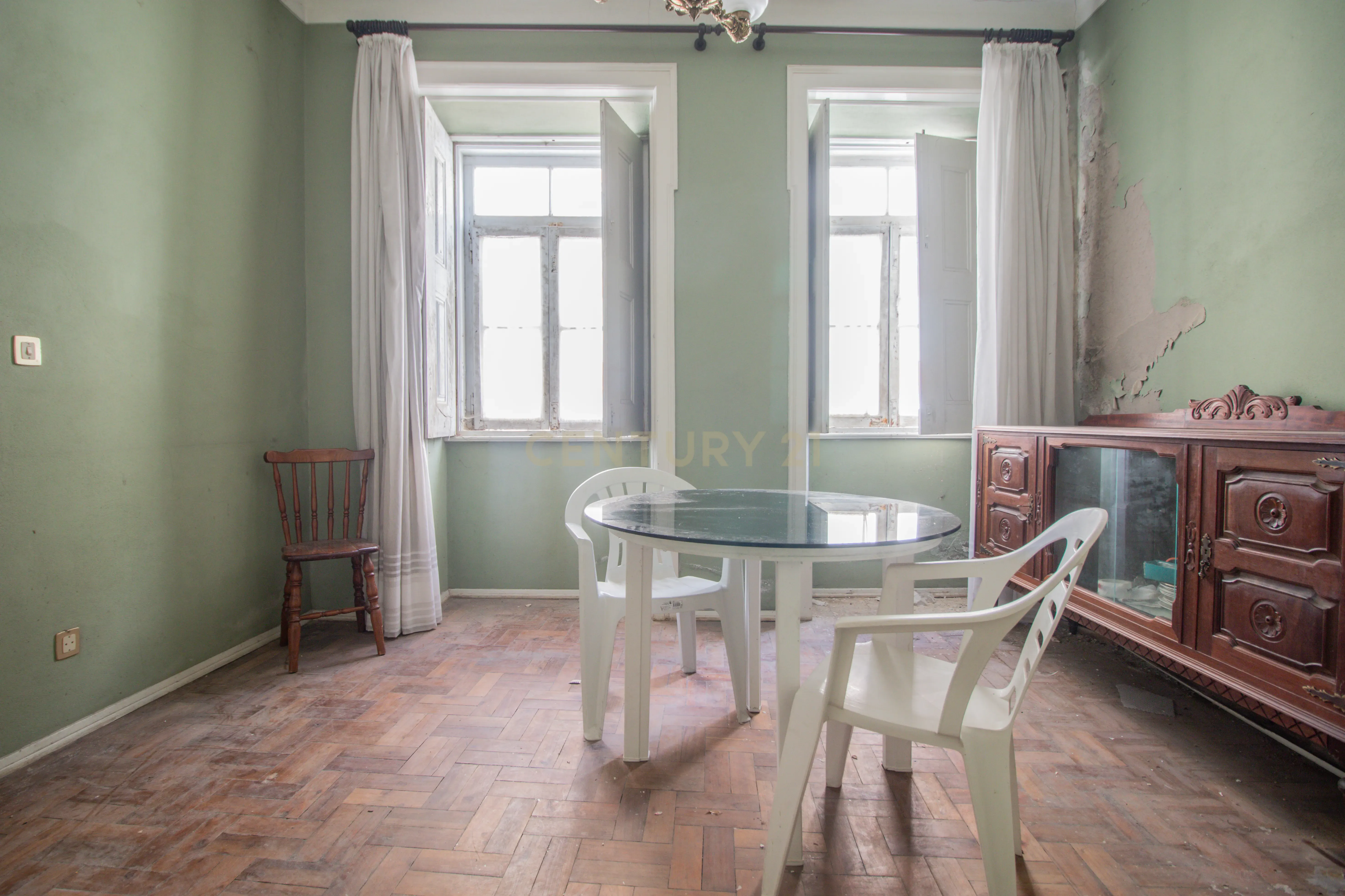 Fotografia 7 de Casa antiga para recuperar com terreno e árvores de fruto, Alhadas, Figueira da Foz.