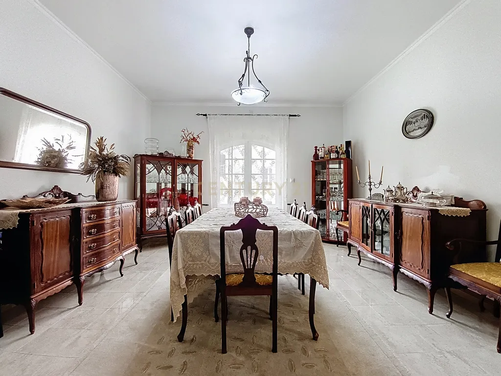 Moradia de Assinatura no Concelho do Nordeste – Exclusividade, Luz e Vistas - Image 18