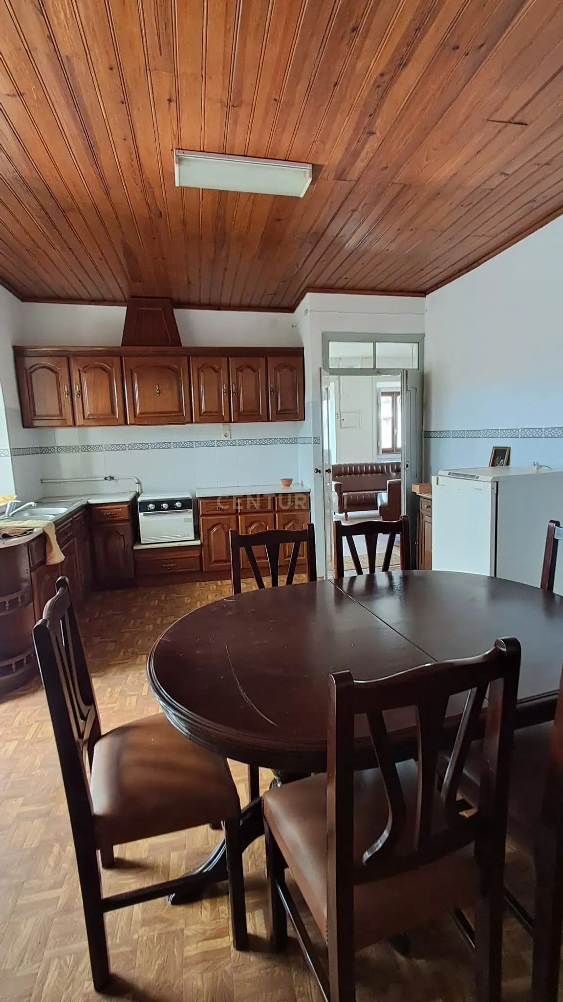 Fotografia 8 de Moradia T2 com 1.950 m² de Terreno | Para Remodelar | Castanheira - Alcobaça
