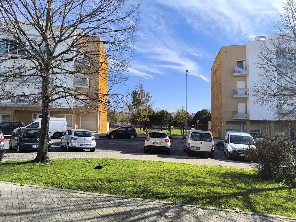 Terreno Urbano à venda - Vialonga - Image 3
