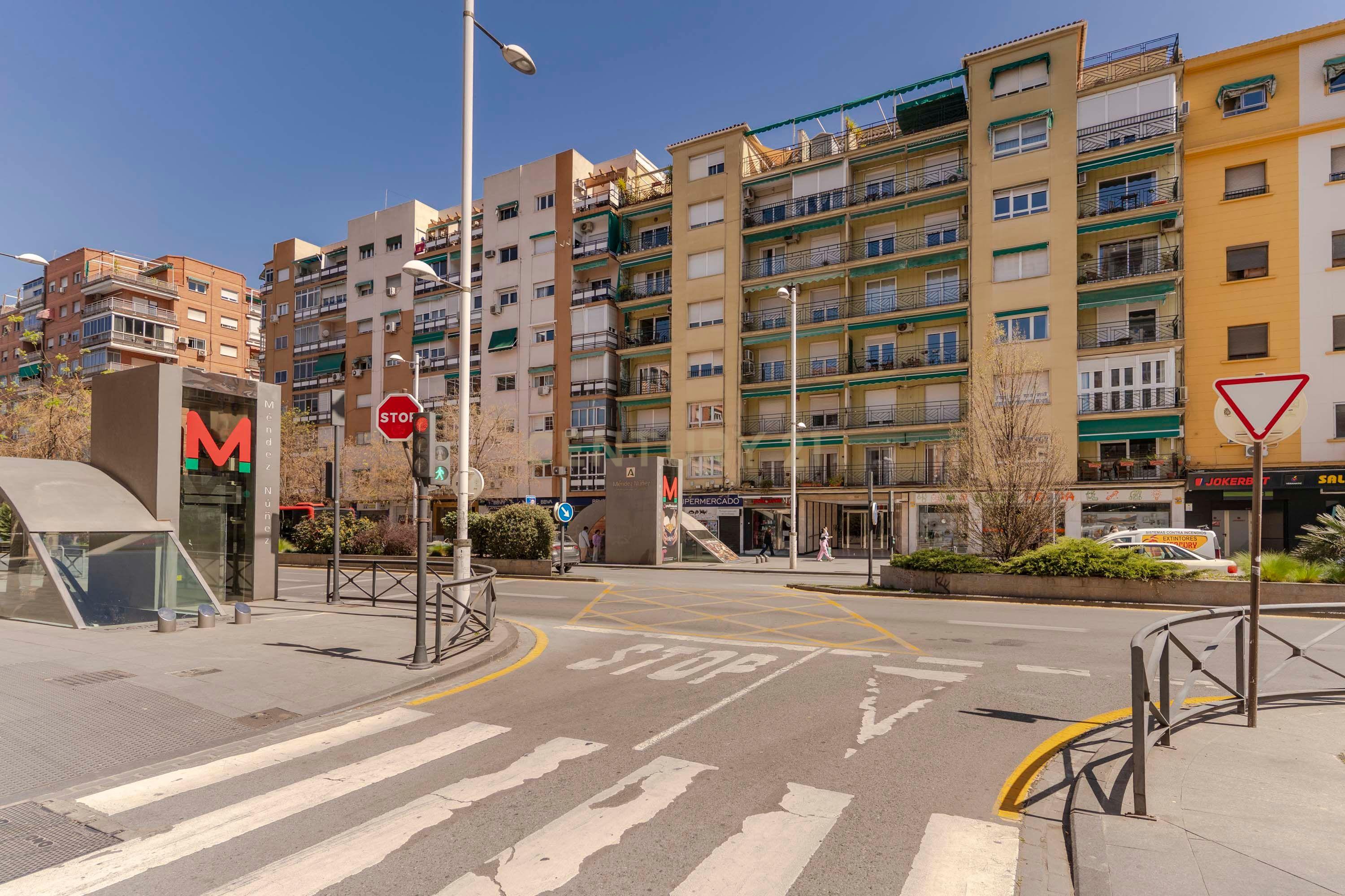 Espaçoso apartamento de 141 m2 no centro de Granada com vista panorâmica do Caminho de Ronda - Image 52