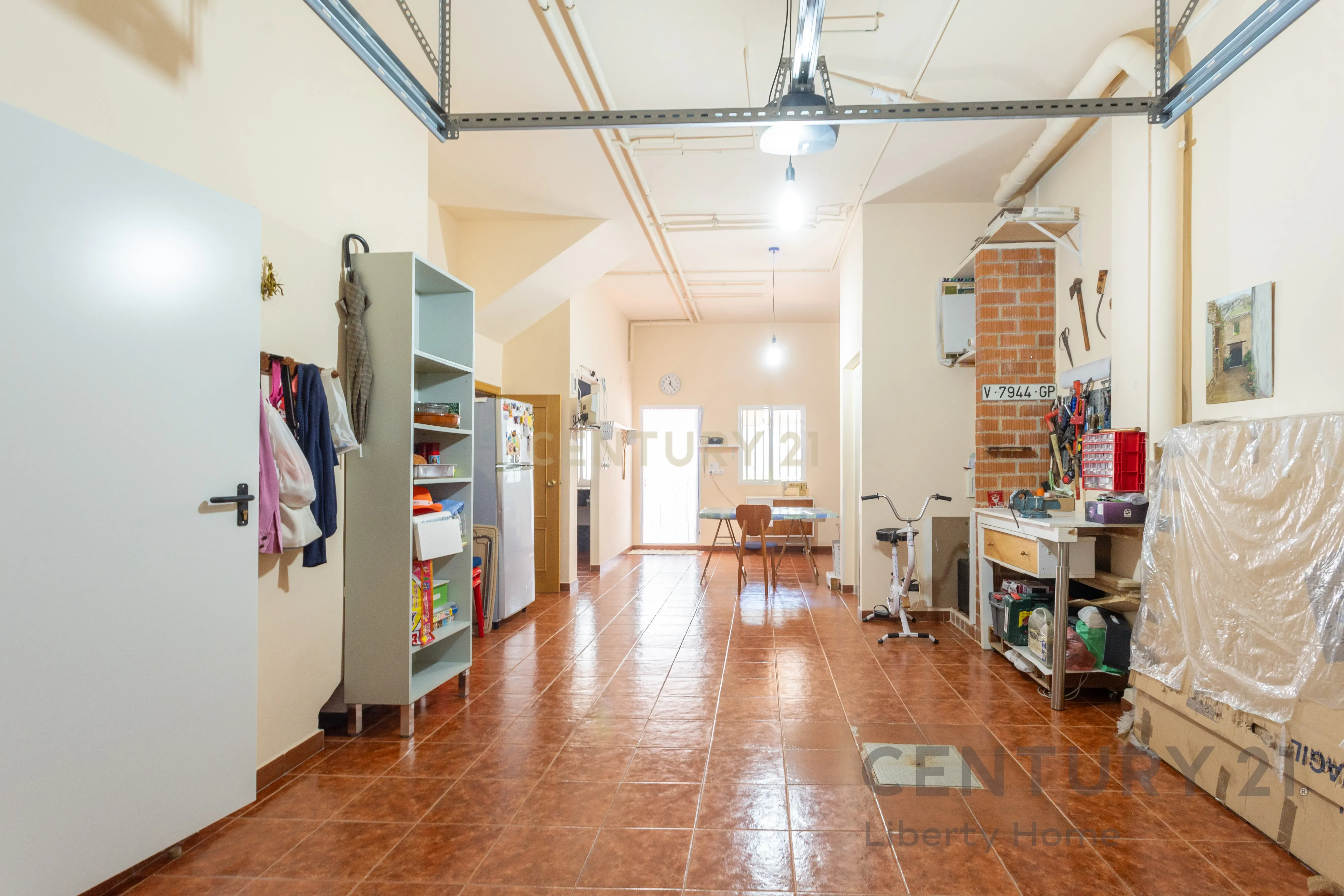  - Image 3