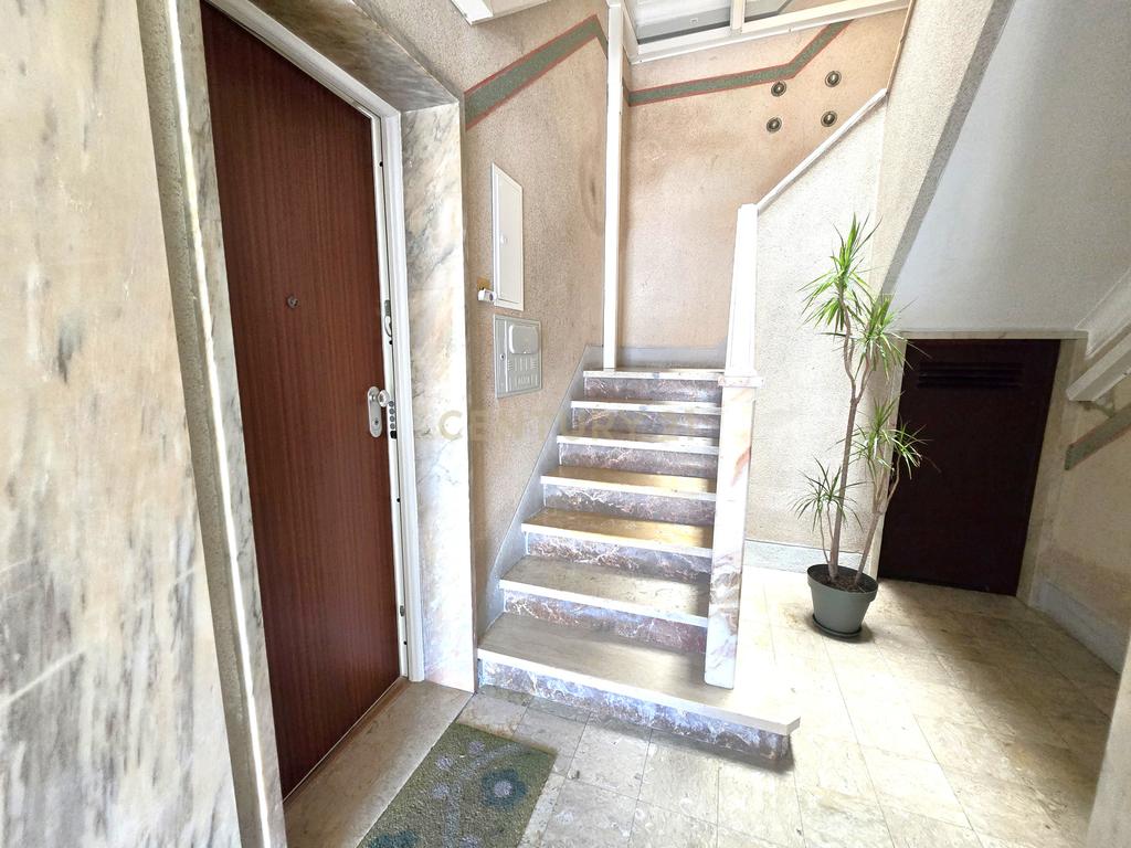 Apartamento T2 totalmente remodelado em Falagueira, Amadora - Image 18