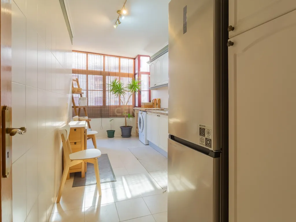 Apartamento T2, sito na localidade de Cova da Piedade, concelho de Almada. - Image 13