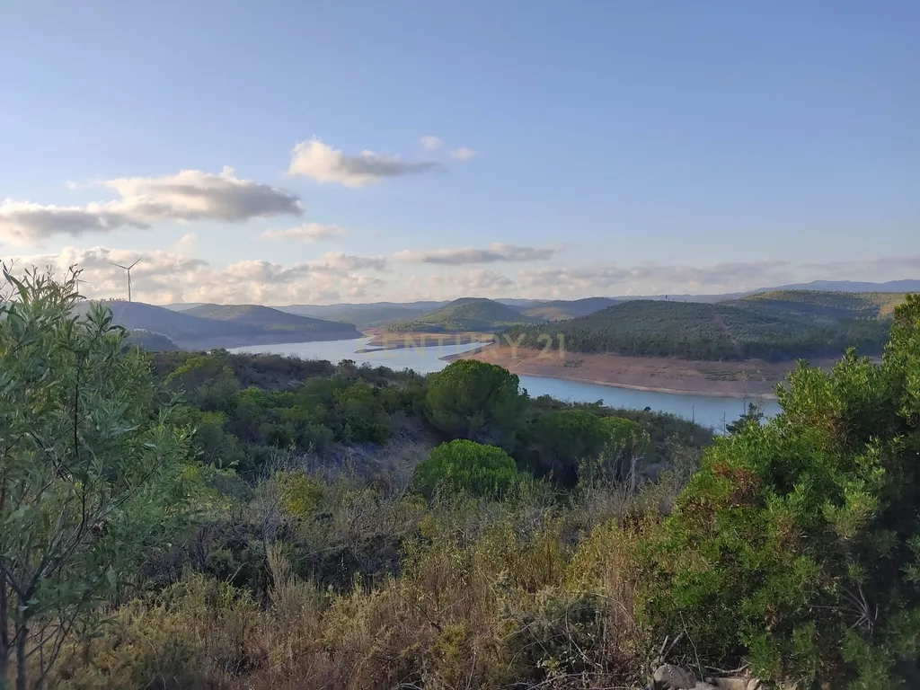 Terreno de 23 Hectares, junto à Barragem da Bravura. - Image 2