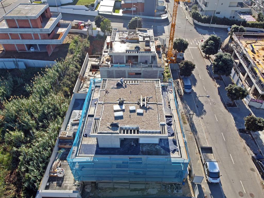 Moradia nova T4+1, de luxo, a escassos metros da Praia de Canidelo - Image 6