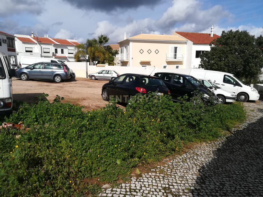 Vende-se ou permuta-se Lote de construção para prédio em S.B. Messines, Silves - Image 4
