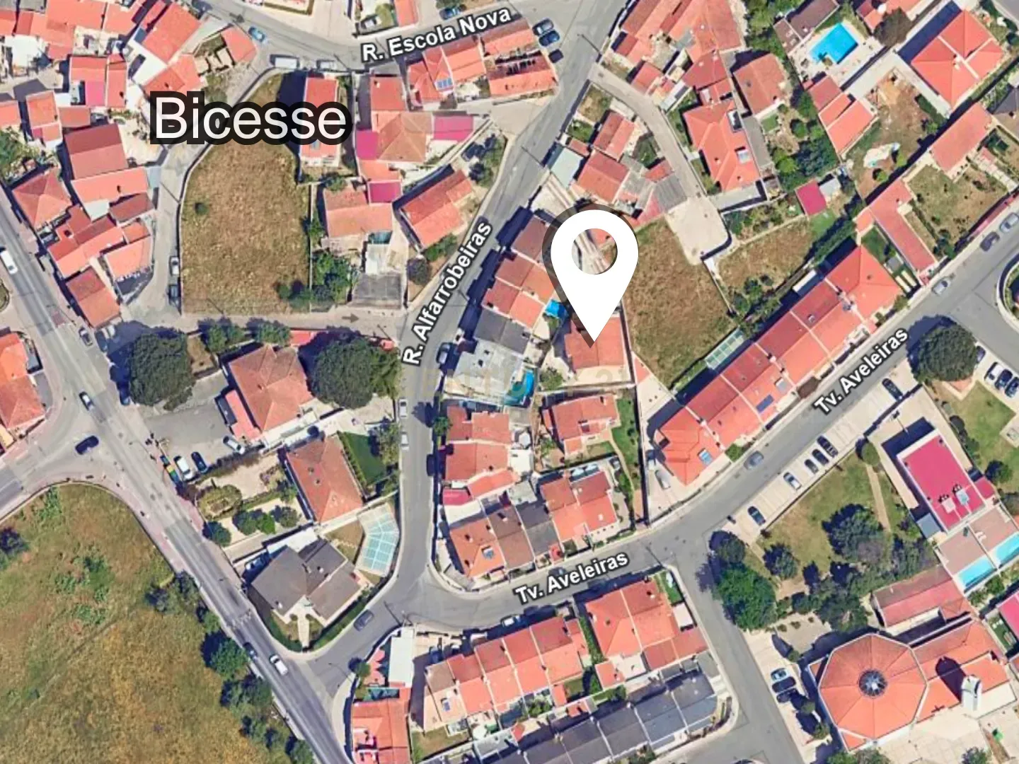 T3 com Terraço Privativo em Andar de Moradia | Bicesse (10min de Cascais) - Image 35
