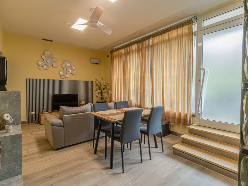 Apartamento T1+1 -Loja Renovada em Machico, Ilha da Madeira - 70m² por 180.000€ - Image 2