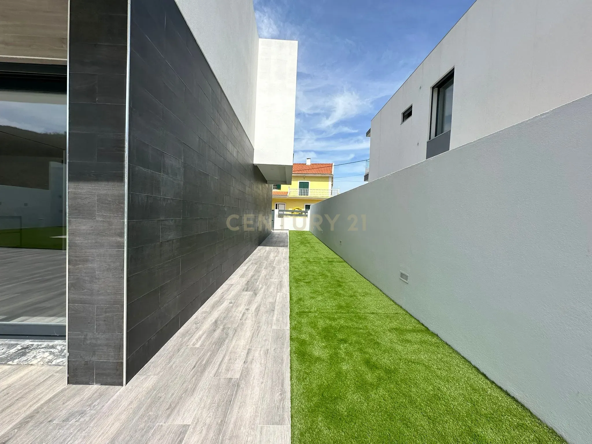 Moradia T5 de luxo com Piscina em Famões - Odivelas - Image 58