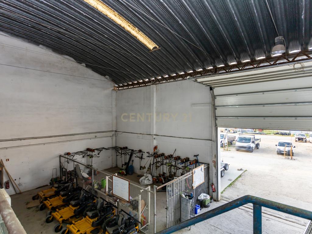 Moradia/Armazém em lote de 10280m2 em Alcochete - Image 36