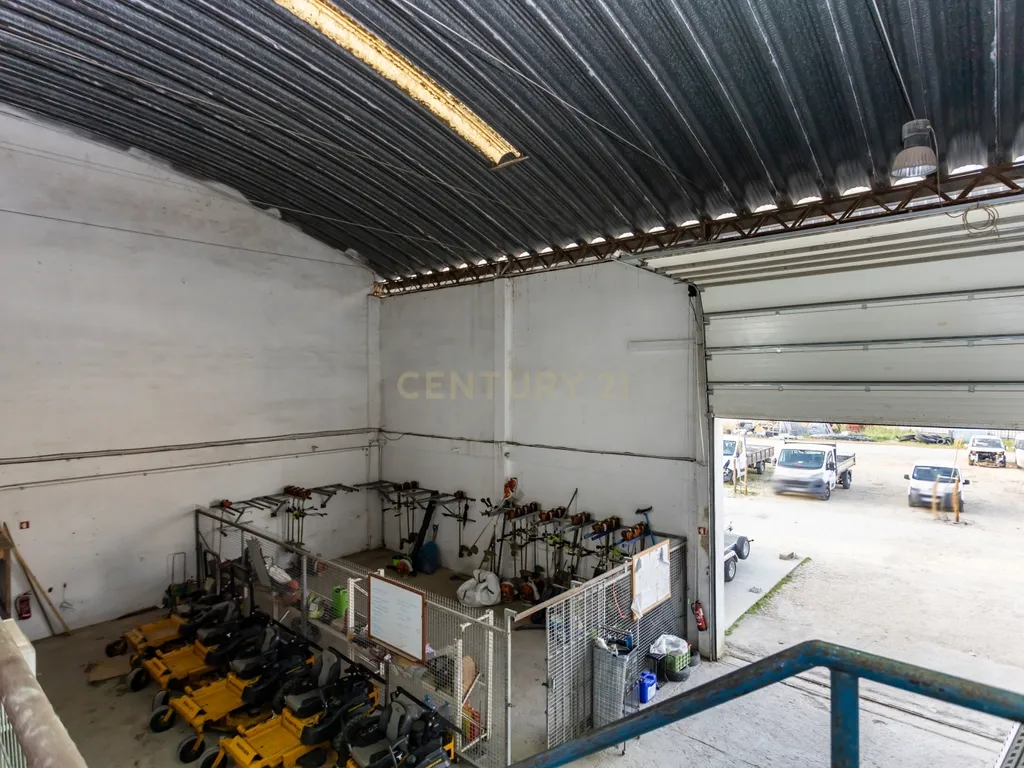 Moradia/Armazém em lote de 10280m2 em Alcochete - Image 36