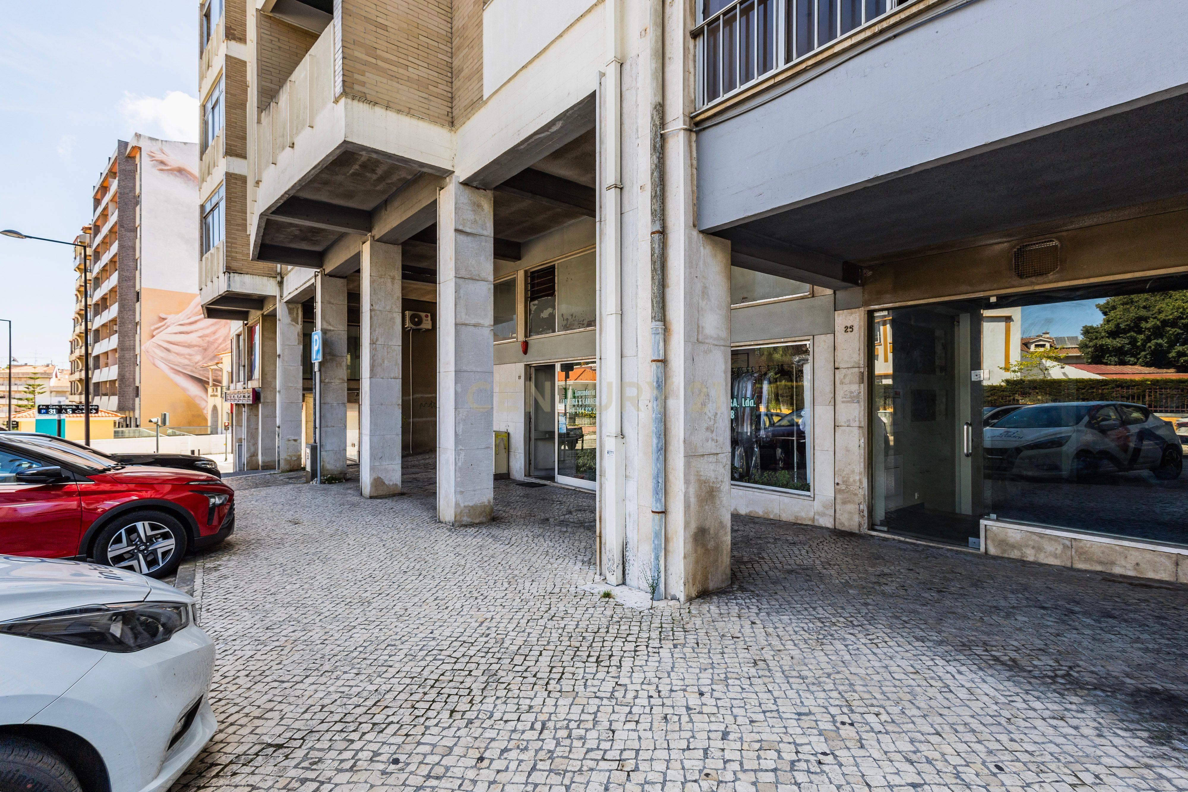 LOJA AVENIDA MARQUÊS DE POMBAL / LEIRIA - Image 4