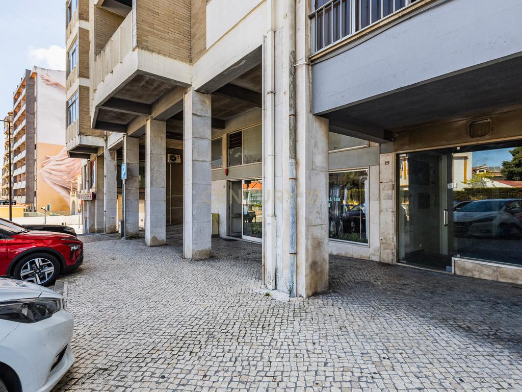 LOJA AVENIDA MARQUÊS DE POMBAL / LEIRIA - Image 4