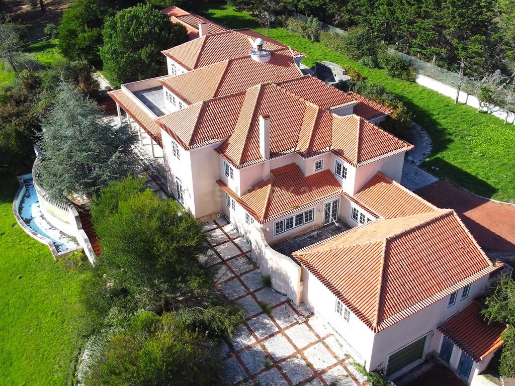 Moradia de luxo V7 localizada junto ao Belas Club de Campo - Image 4