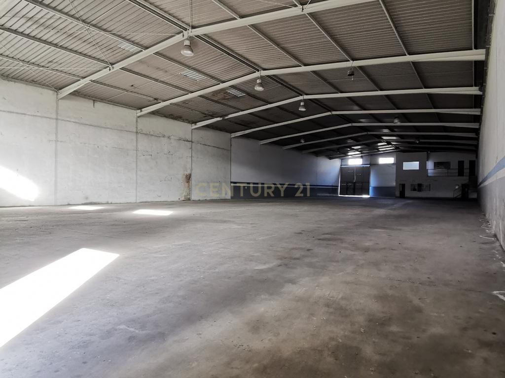 Armazém para venda no Carregado, com rendimento - Image 8