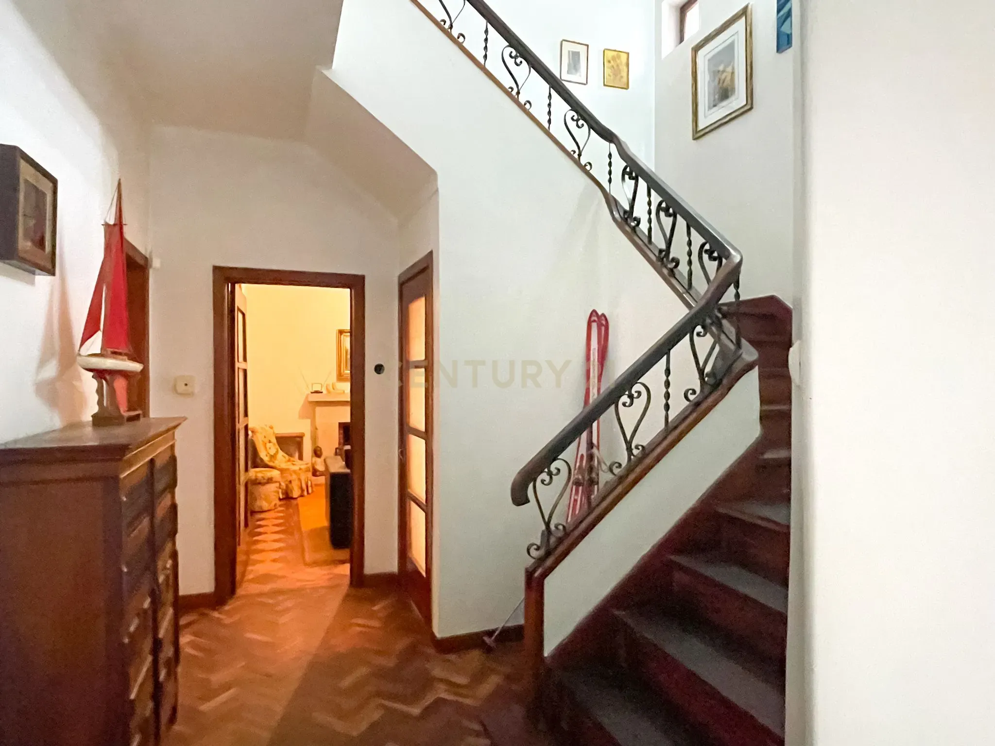 Moradia de arquitetura tradicional - Tortosendo, Covilhã - Image 5