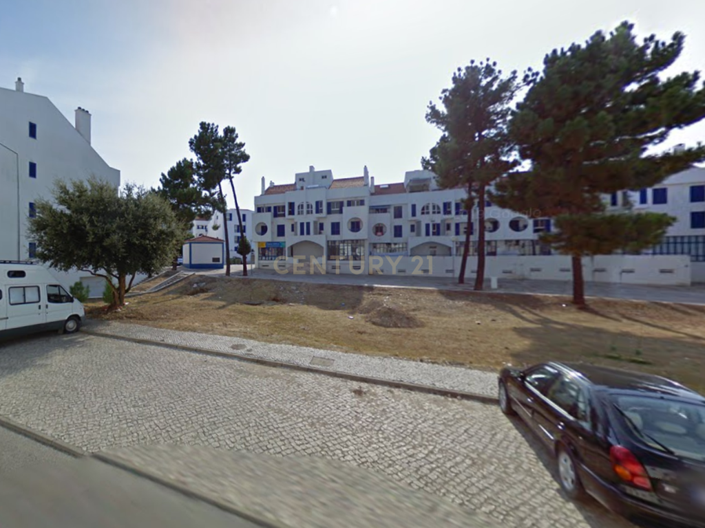 LOTE PARA CONSTRUÇÃO 6 FRAÇÕES + CAVE ESTACIONAMENTO - Image 2