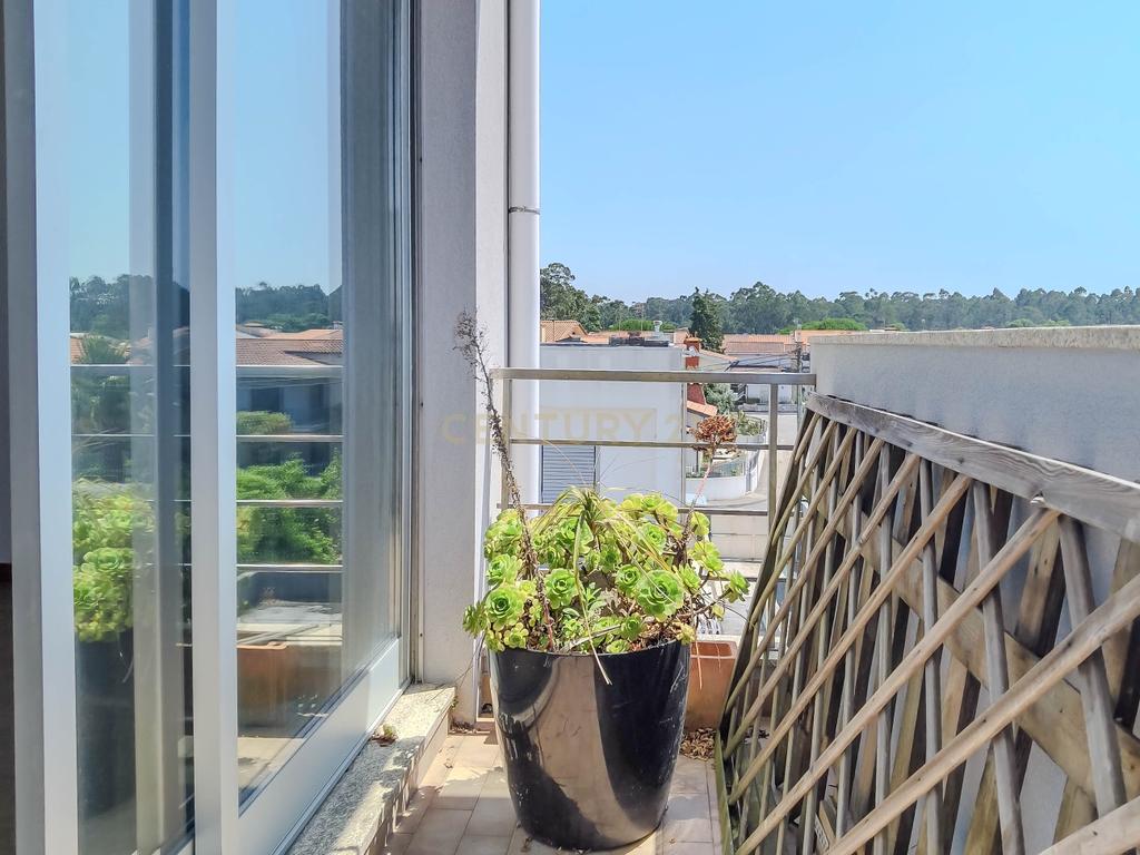 T2 Vila do Conde ( Arvore) - Image 14