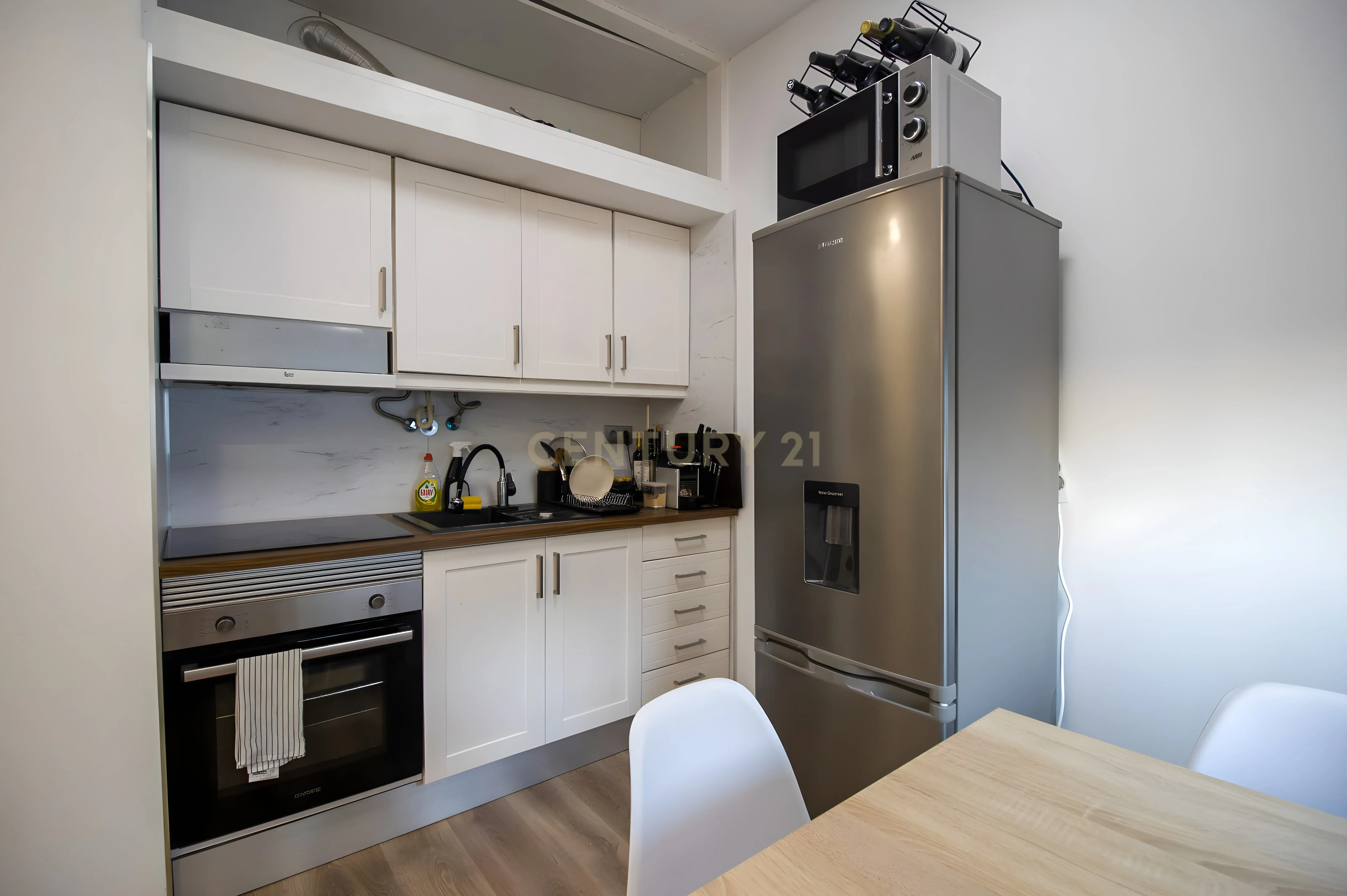 Fotografia 3 de Apartamento T1 em Corroios, Seixal - Oportunidade Única!