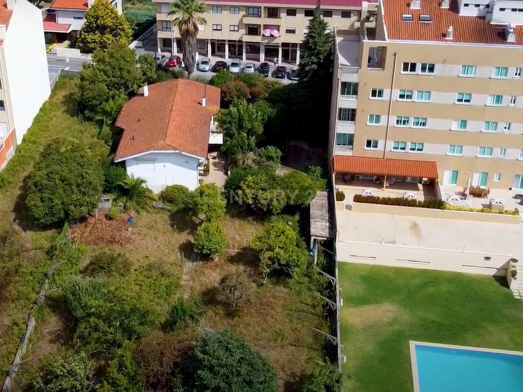 Terreno de 2549 m2 para construção em altura em Leça do Balio - Image 8