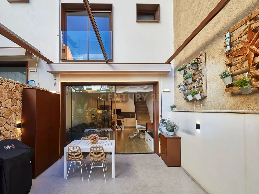 Casa Espetacular no Centro de Tiana - Image 9