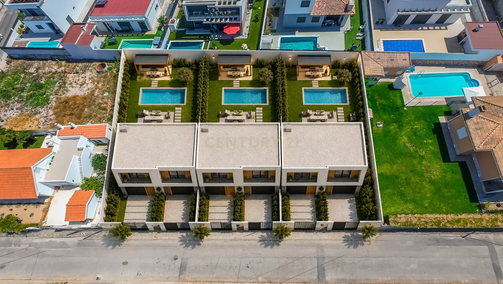 Fotografia 4 de Moradia para Remodelação com 1.332 m² de Terreno – Potencial para Destaque e Construção de 2 a 3 Moradias