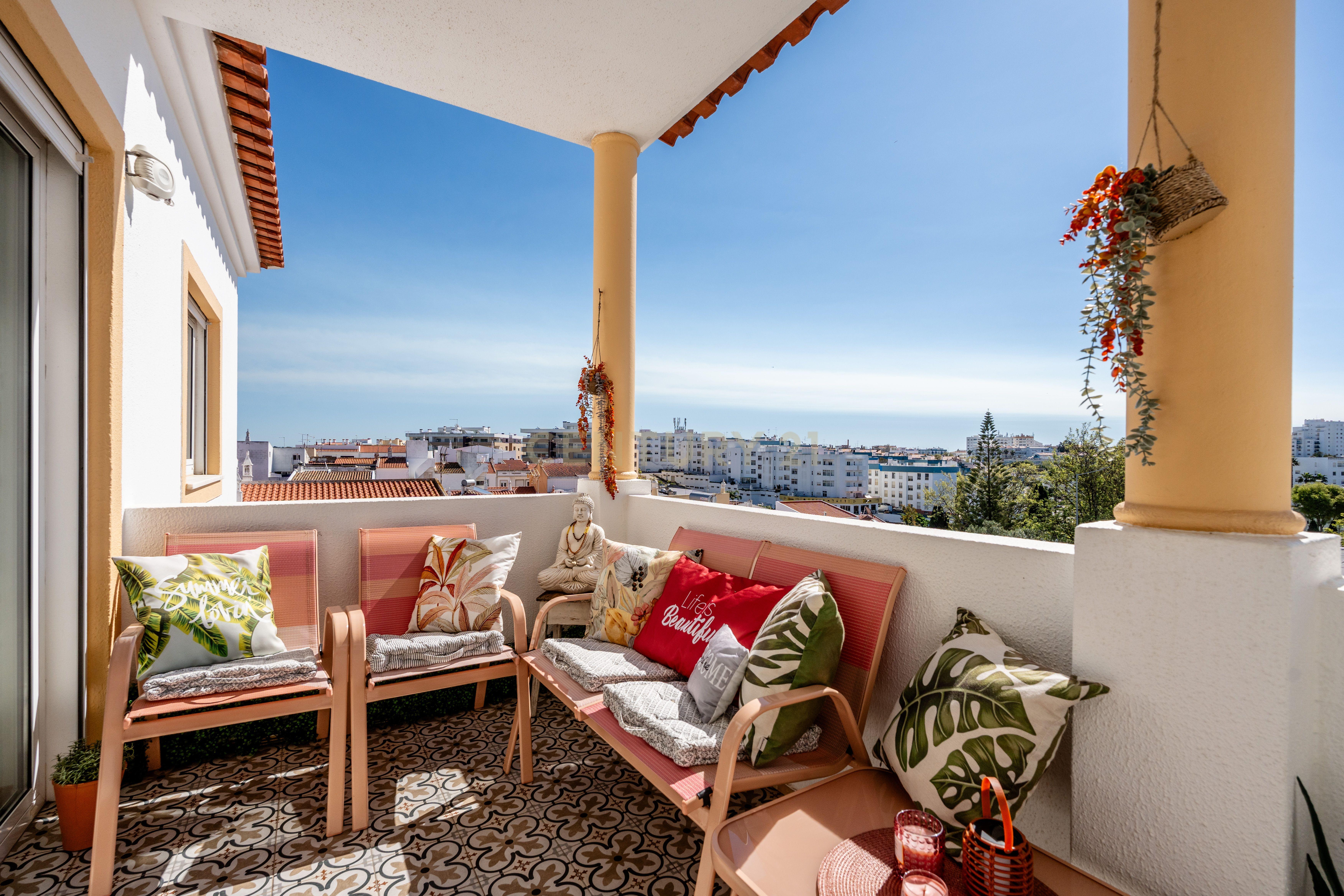 Fotografia 5 de T3 | 130 m² | Entrada independente, Estacionamento, Piscina e Terraço| Lagos