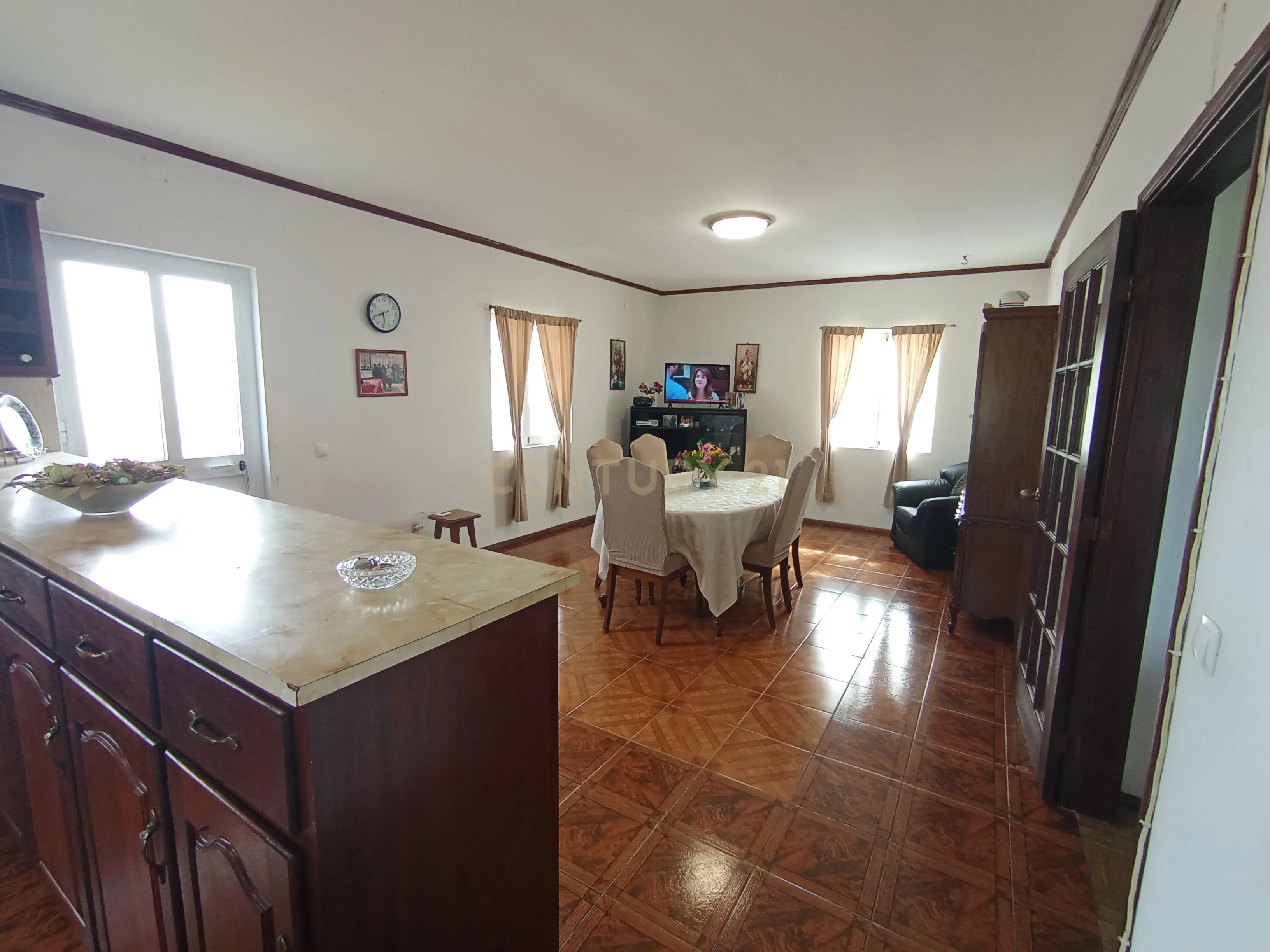 Fotografia 8 de Moradia T3 com anexos independentes – excelente potencial de rendimento (T0 + T1)