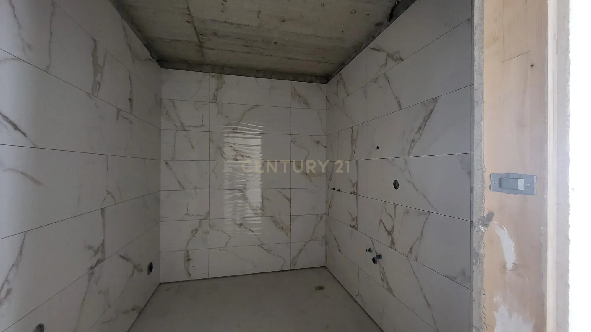 APARTAMENTO T2 COM TERRAÇO | SANTA MARTA DO PINHAL | CORROIOS - Image 6
