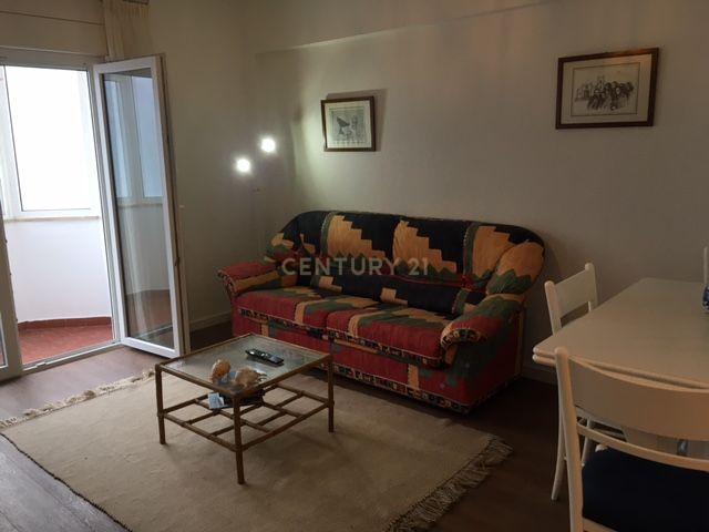 Apartamento T1 mobilado, para arrendar em Costa de Caparica, Almada - Image 10