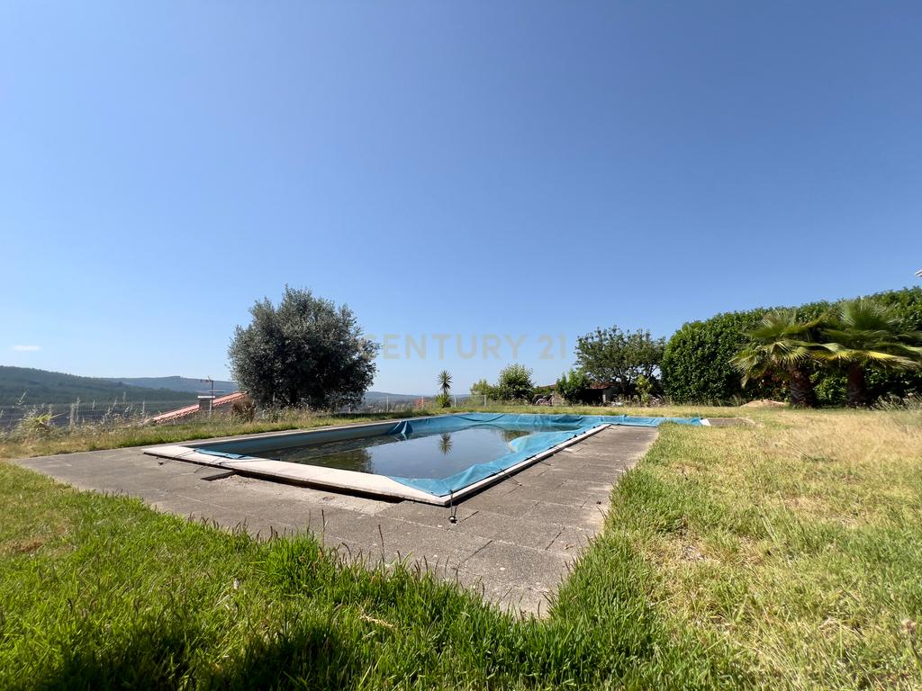 Moradia T3 || Vistas Maravilhosas || Com Piscina || Castanheira de Pêra - Image 23