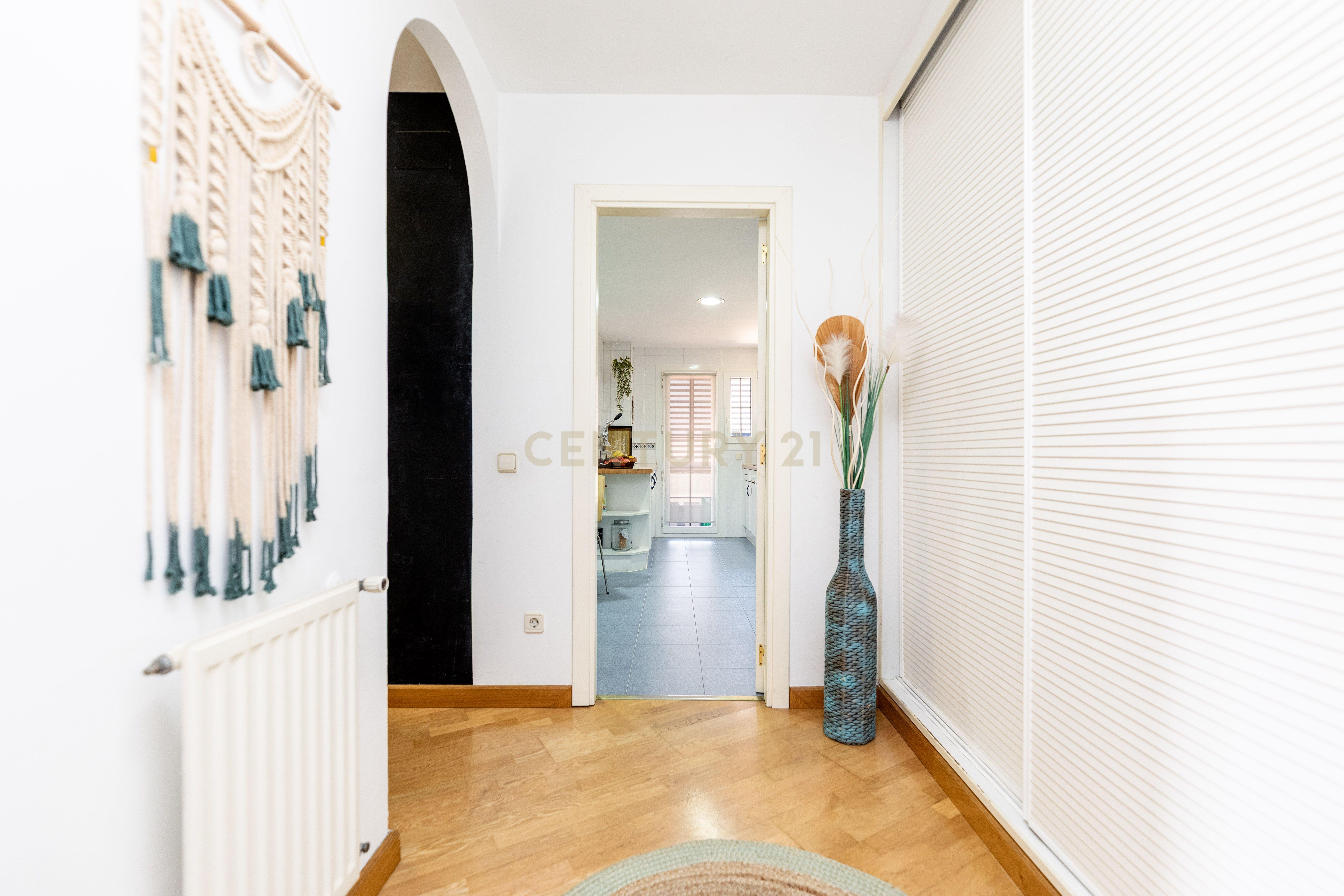  - Image 12