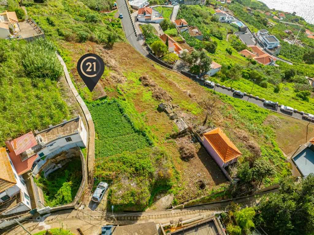 Terreno de Excelência | 3 Terrenos com Licença de Construção Emitida | Projeto para 5 Moradias de Prestígio | Vista Panorâmica para o Mar - Image 34