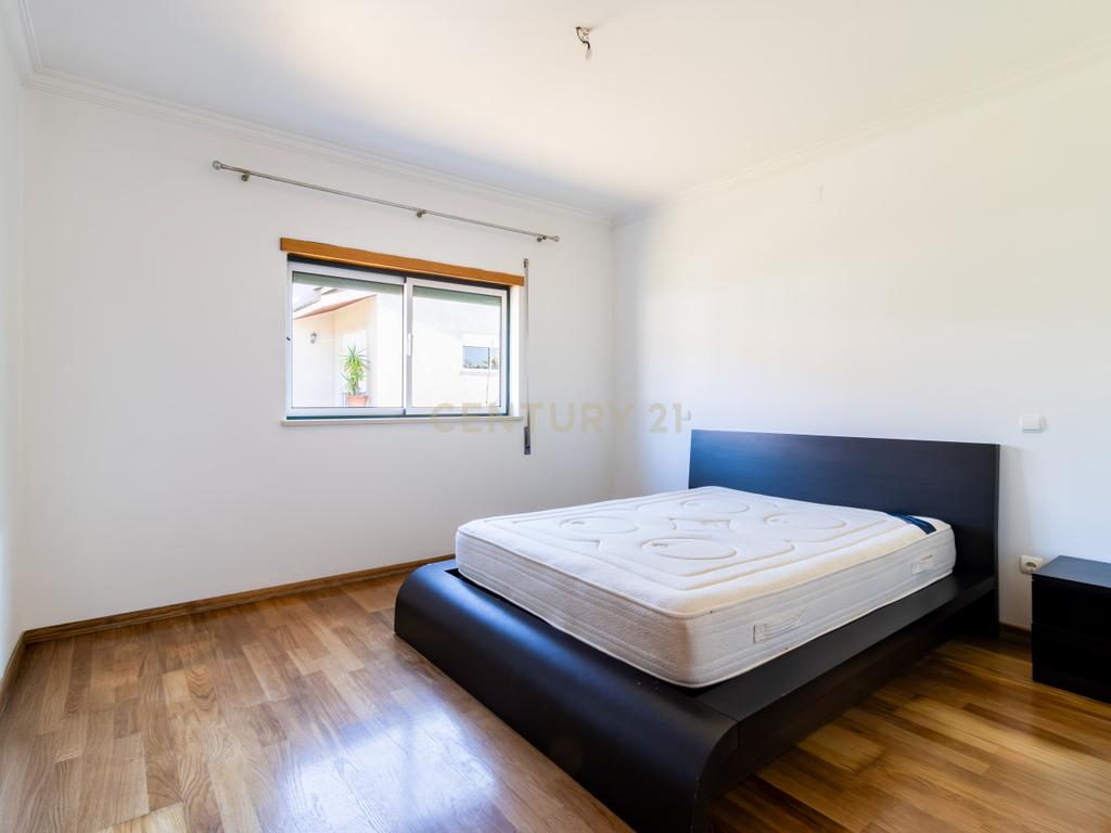🏡 Moradia Térrea com Garagem para 2 carros - Image 7