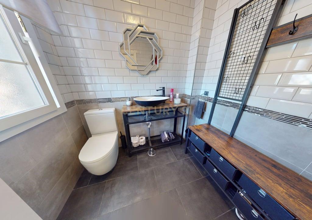 Casa Térrea em Málaga com Jardim e Piscina em Comunidade Fechada - Image 23