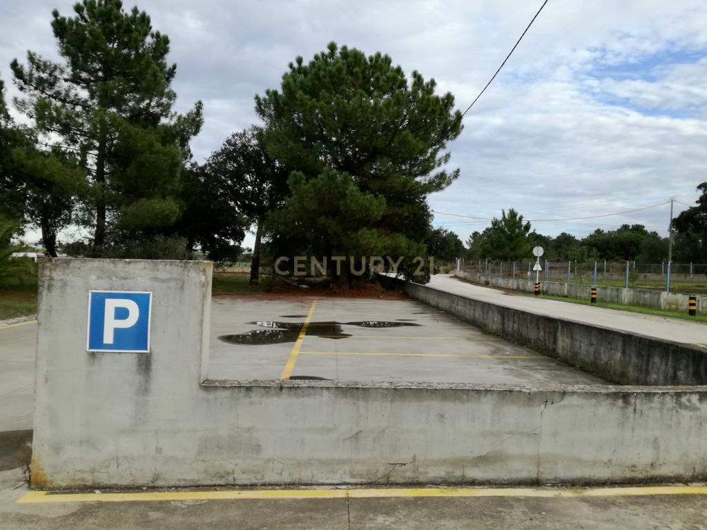 Armazém Industrial com 2.000 m² implantado em terreno de 16.188 m² – Quinta do Anjo - Image 8