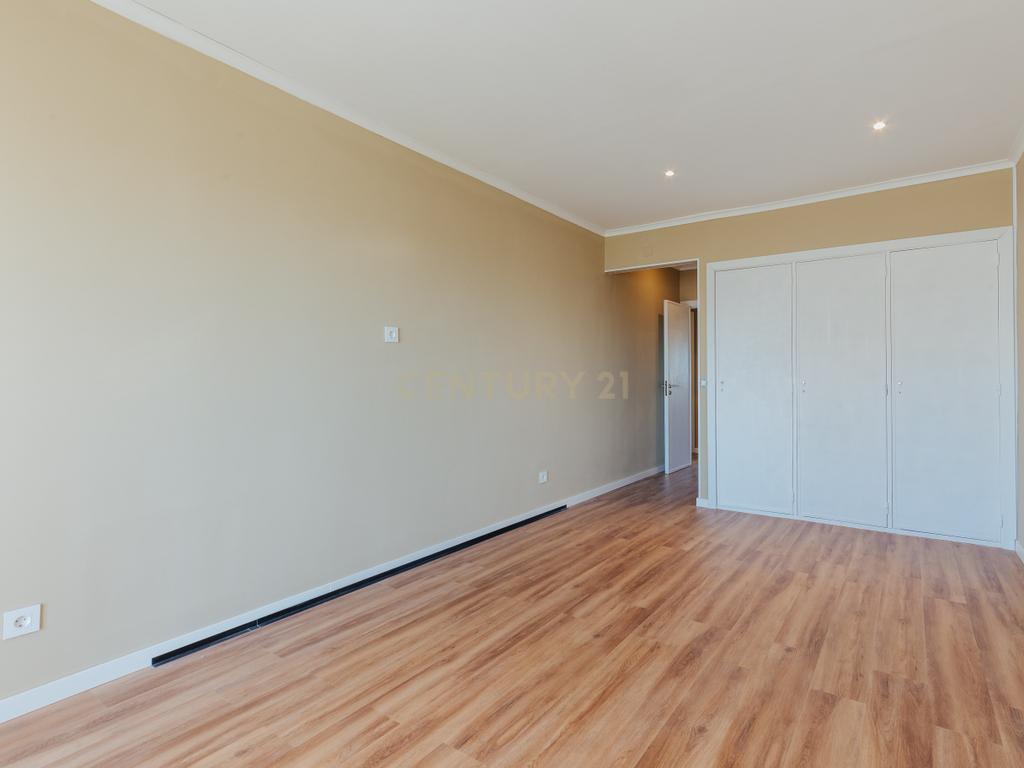T4 Portela Remodelado com Box - Image 30