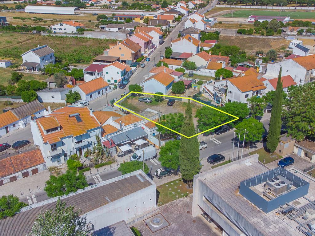 Terrenos Urbanos em Águas de Moura – Excelente Oportunidade para Habitação ou Investimento - Image 30