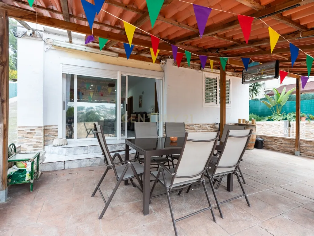 Casa independent amb piscina i amplis espais a Cal Artigues, Lliçà d’Amunt - Image 47
