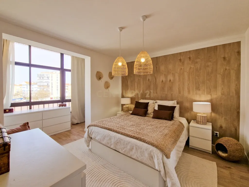 Excelente apartamento de 4 assoalhadas RENOVADO recentemente, com amplitude de todas as suas divisões - 113m2. - Image 20