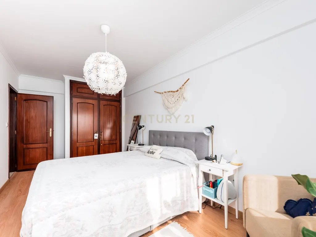 Apartamento T2 + 1 em Agualva-Cacém - Image 23