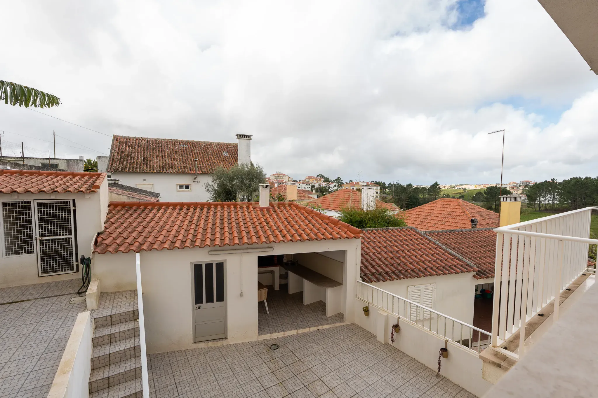 **ESPECTACULAR MORADIA T3 NO CENTRO DE MAFRA** - Image 11